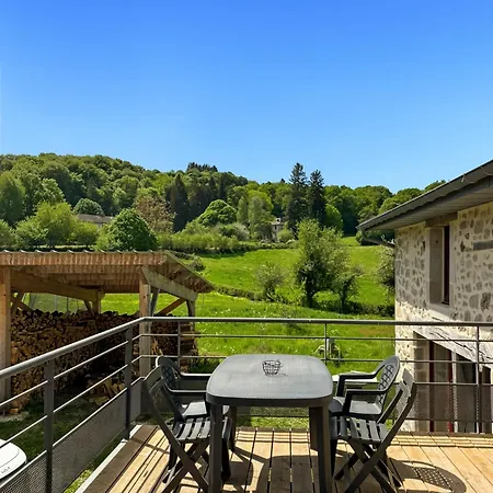 En Pierre Renove - Cantal Authentique Semesterbostad Pers