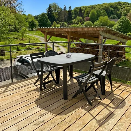 Semesterbostad En Pierre Renove - Cantal Authentique *